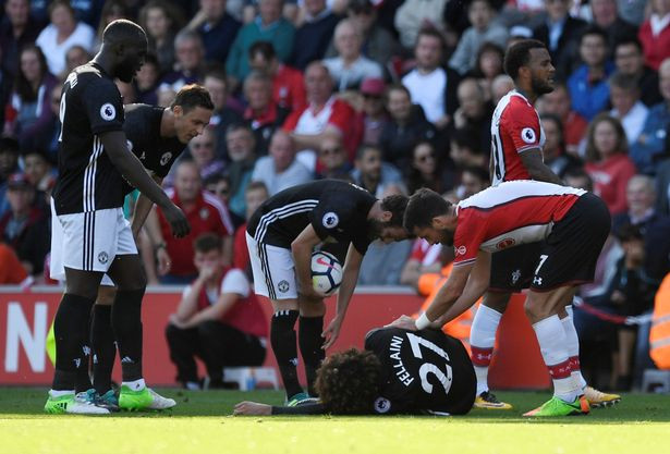 Fellaini vắng mặt ở trận gặp CSKA Moscow vì chấn thương.