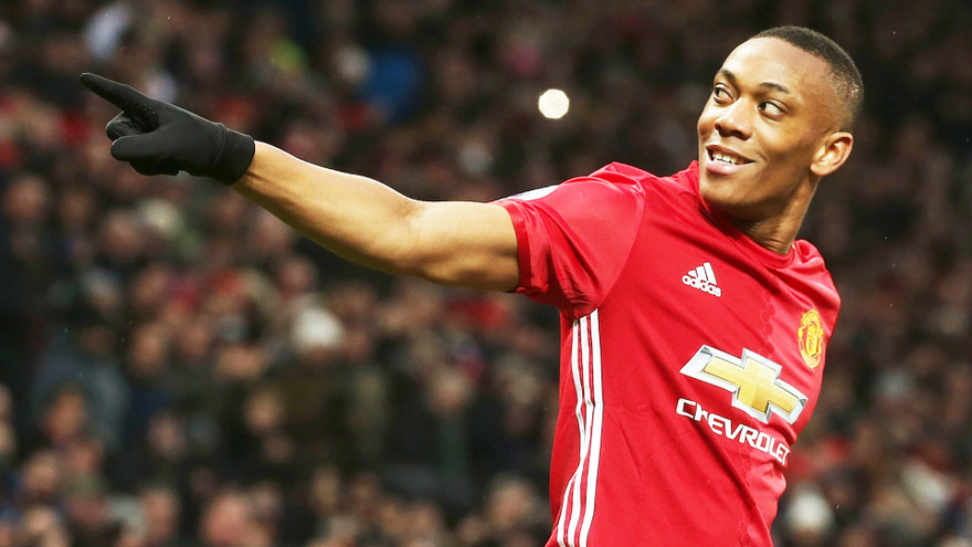 Chỉ cần ghi 1 bàn nữa, Martial sẽ khiến M.U mất 10 triệu bảng.