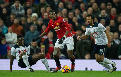 Pogba vượt mốc hơn 1.000 đường chuyền tại Premier League mùa này.