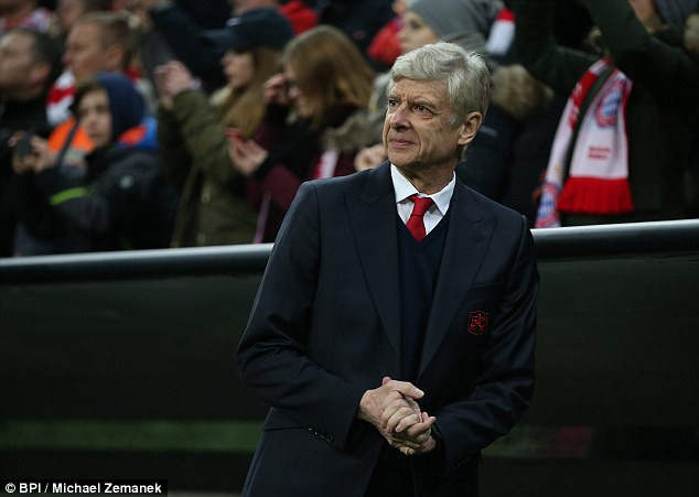 HLV Arsene Wenger.
