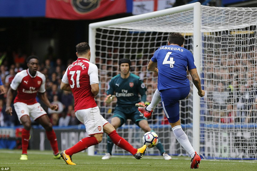 Chelsea và Arsenal bất phân thắng bại.