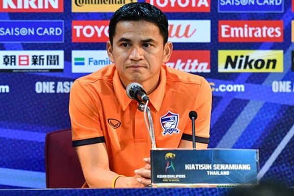 HLV Kiatisak nhận lương đáng mơ ước ở ĐT Thái Lan.