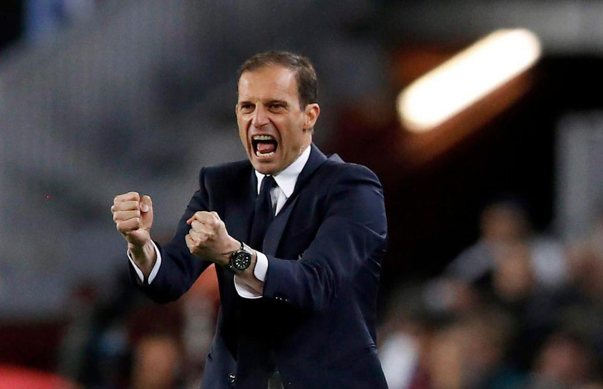 HLV Allegri tuyên bố Juve sẽ “ăn ba”.