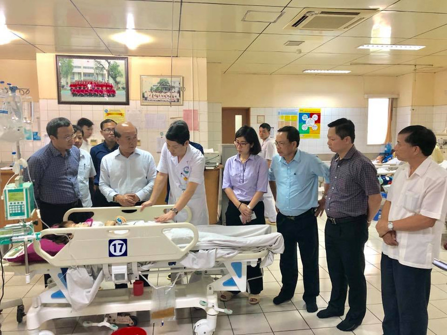 Nạn nhân vụ TNGT thảm khốc tại Hòa Bình đang được điều trị tích cực tại BV Đa khoa tỉnh Hòa Bình. Ảnh: BV cung cấp