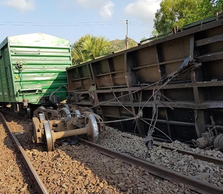 Hiện trường tàu hàng AH2 gặp sự cố. Ảnh: BGT.