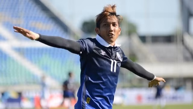 Chan Vathanaka nhận lương cao ngất ngưởng khi sang Malaysia.