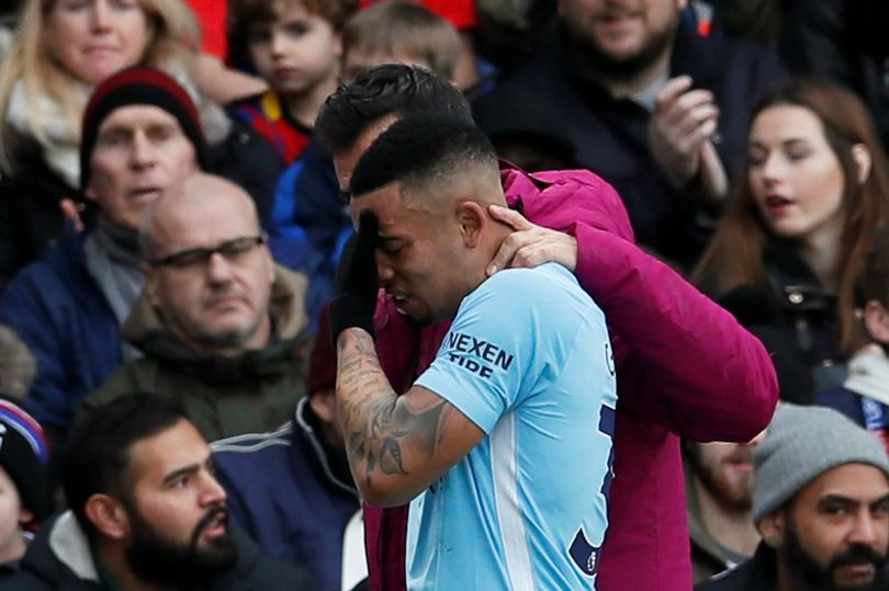 Gabriel Jesus dính chấn thương rất nặng.