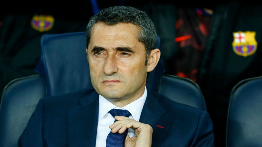HLV Ernesto Valverde của Barcelona.