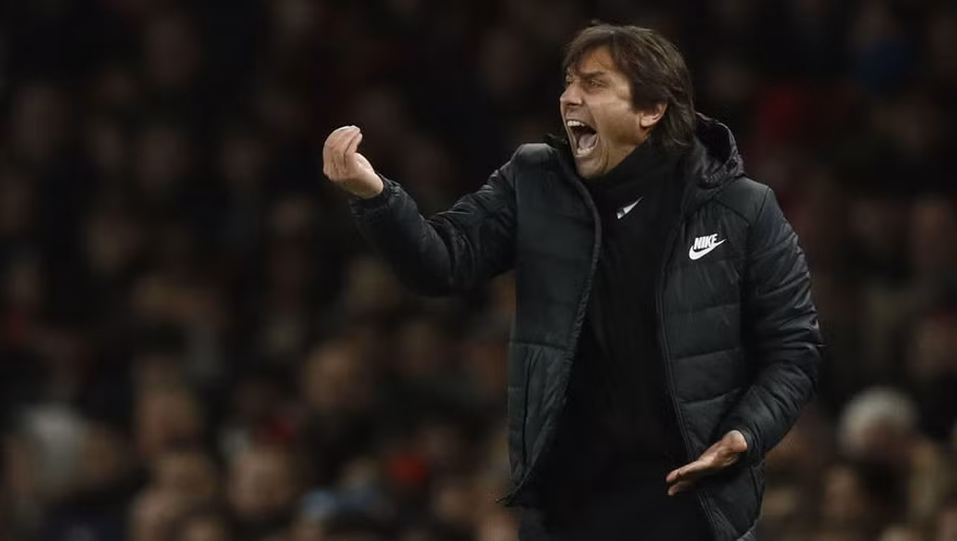 HLV Antonio Conte có thể rời Chelsea vào cuối mùa.