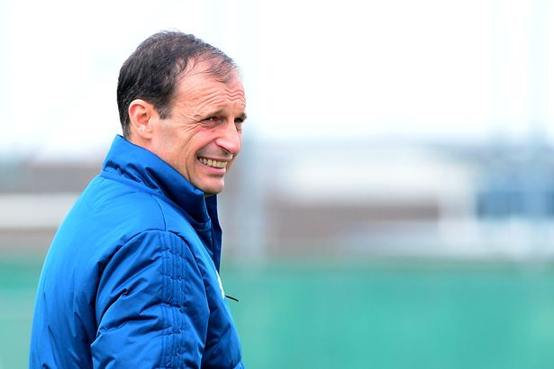 HLV Allegri bắn tín hiệu rời Juventus.