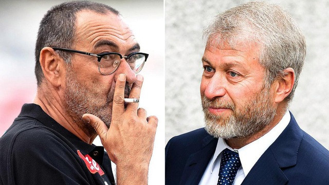 Tỷ phú Abramovich yêu cầu HLV Sarri từ bỏ một số thói quen xấu.