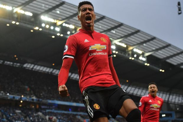Chris Smalling tiết lộ thông điệp từ HLV Mourinho.