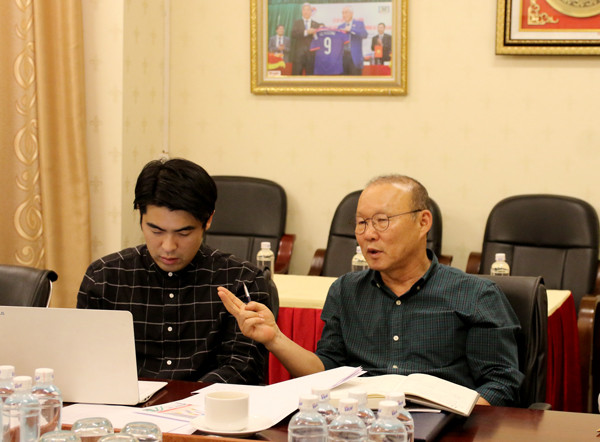 HLV Park Hang-seo sẽ triệu tập 28 tuyển thủ Việt Nam cho AFF Cup 2018.