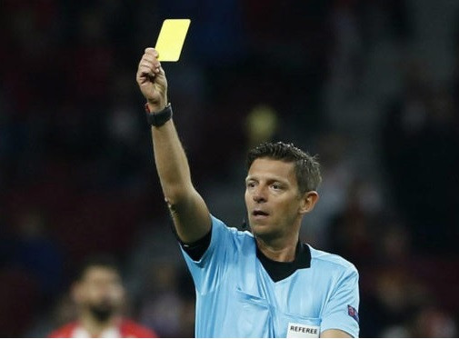 Trọng tài Gianluca Rocchi bắt chính trận ĐT Tây Ban Nha vs ĐT Bồ Đào Nha.