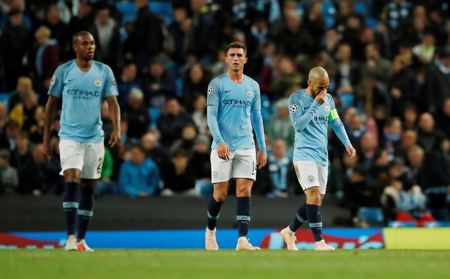 Nội bộ Man City bất hòa sau trận thua sốc Lyon.