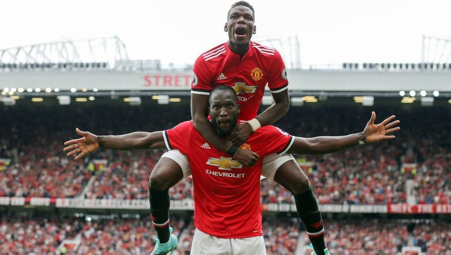 Romeu Lukaku cán mốc 100 bàn cho M.U.