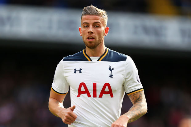 M.U muốn Tottenham sớm chốt giá bán Alderweireld.