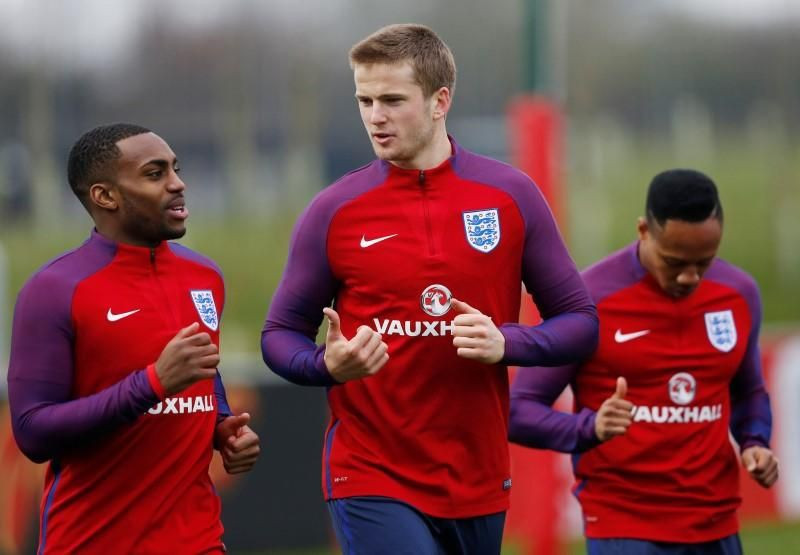 Eric Dier và Danny Rose rất ưa thích loại trà mate.