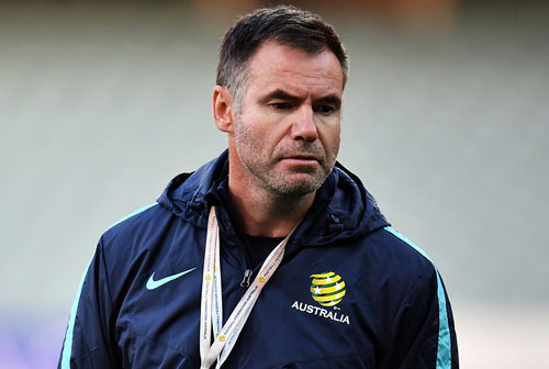 HLV Ante Milicic lo lắng về chấn thương của các học trò.