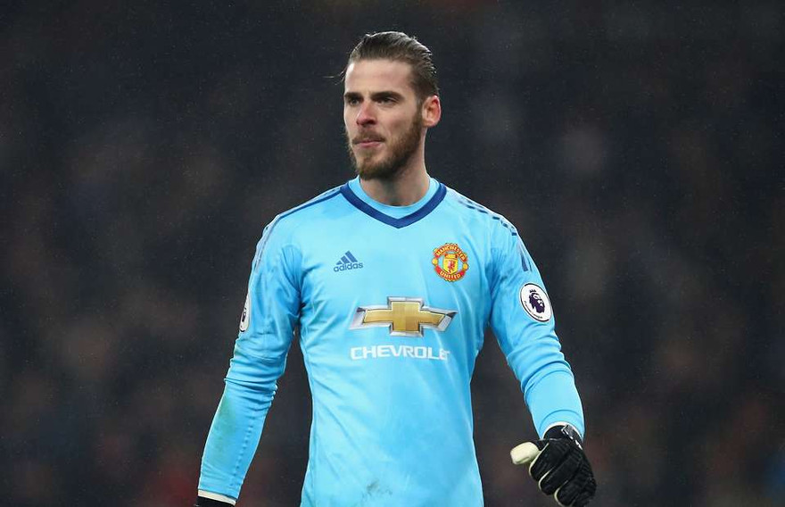 M.U chi lương “khủng” để giữ chân De Gea.