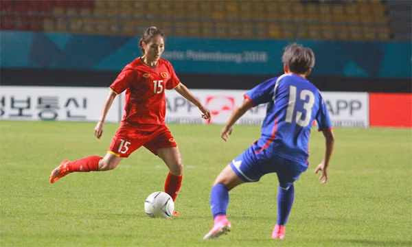 Đội tuyển nữ Việt Nam hướng tới chiến thắng trước Đài Bắc Trung Hoa. Ảnh: Vnexpress