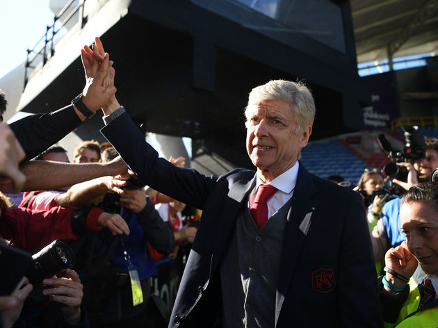 HLV Arsene Wenger sẽ không gia nhập PSG.