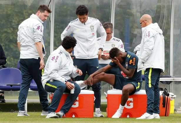 Fred dính chấn thương khá nặng trong buổi tập mới đây của ĐT Brazil.