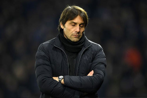 HLV Antonio Conte sẵn sàng rời Chelsea.