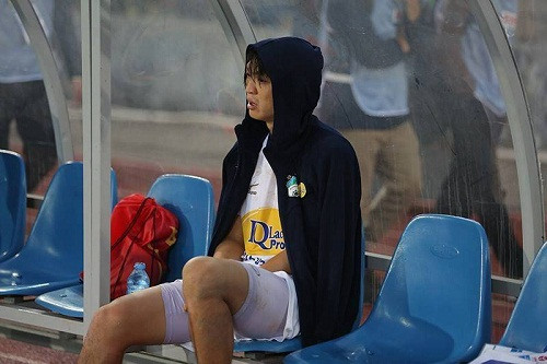 Tuấn Anh nghỉ 6 tuần vì chấn thương.