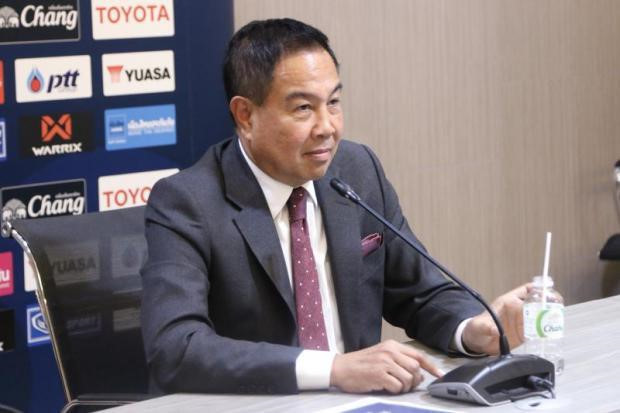 Chủ tịch Somyot Poompunmuang của LĐBĐ Thái Lan.