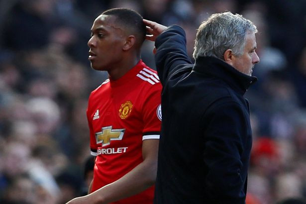 HLV Mourinho muốn sớm tống cổ Martial khỏi M.U.