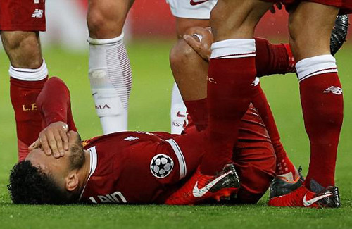 Chấn thương của Oxlade-Chamberlain là rất nặng và anh sẽ phải nghỉ 6 tháng.