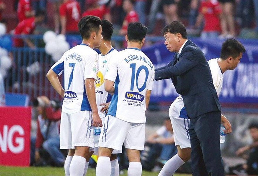 Bầu Đức tin rằng HAGL đang ngày càng tiến bộ.