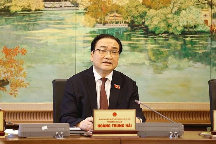 Bí thư Thành ủy Hà Nội Hoàng Trung Hải tại phiên thảo luận tổ ngày 23/10. Ảnh Như Ý