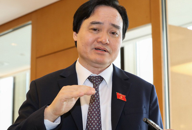 Bộ trưởng Phùng Xuân Nhạ