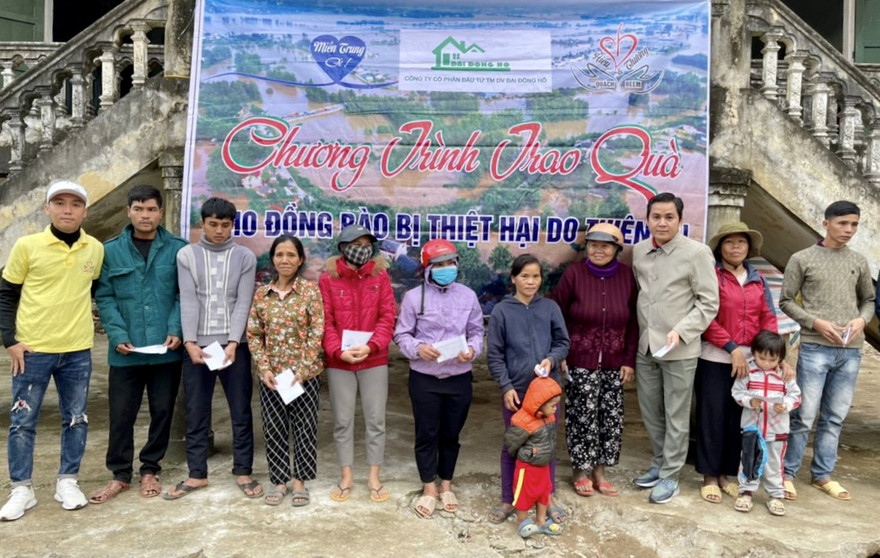 Chung tay chia sẻ khó khăn với khúc ruột miền Trung