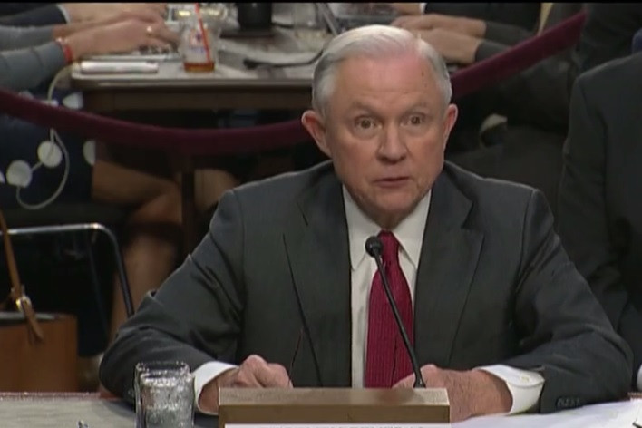 Bộ trưởng Tư pháp Mỹ Jeff Sessions tại phiên điều trần trước Ủy ban tình báo Thượng viện ngày 13/6. Ảnh:AP