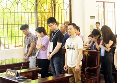 Người Trung Quốc điều hành sòng bạc núp game bắn cá lĩnh án tù