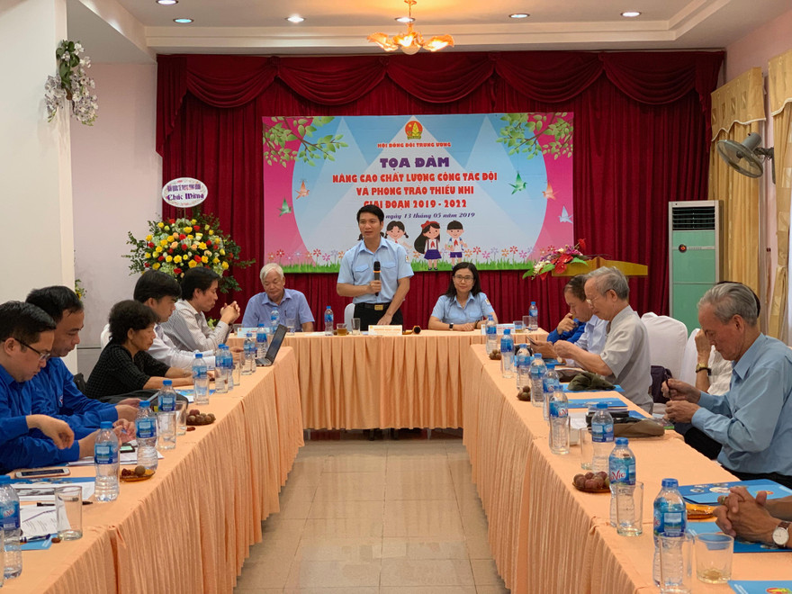 Bí thư T.Ư Đoàn, Chủ tịch Hội đồng Đội T.Ư Nguyễn Ngọc Lương chủ trì buổi tọa đàm