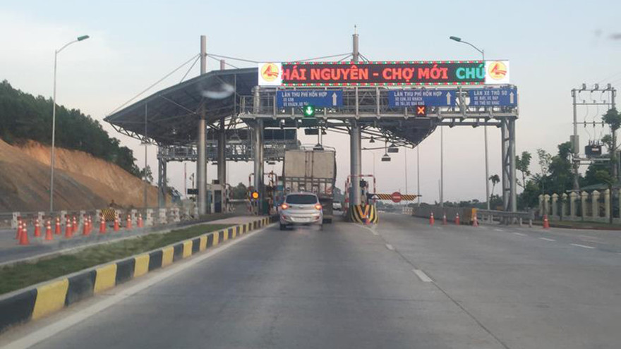 Sau nhiều tranh cãi, Bộ Giao thông kiến nghị dừng 2 dự án BOT