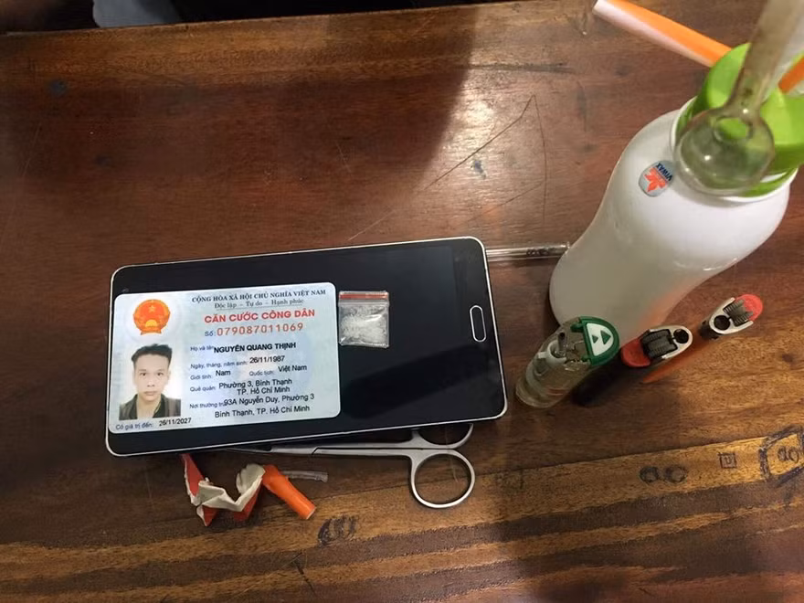 Tang vật thu được từ đối tượng Nguyễn Quang Thịnh