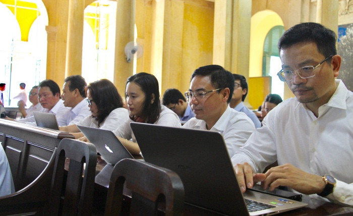 Kiểm sát viên: Luật sư của bà Phấn 'vượt quá phạm vi bào chữa'