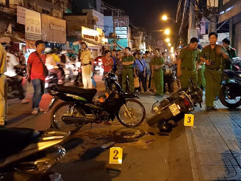 Dân mạng tiếc thương các 'hiệp sĩ' xả thân bắt cướp ở Sài Gòn