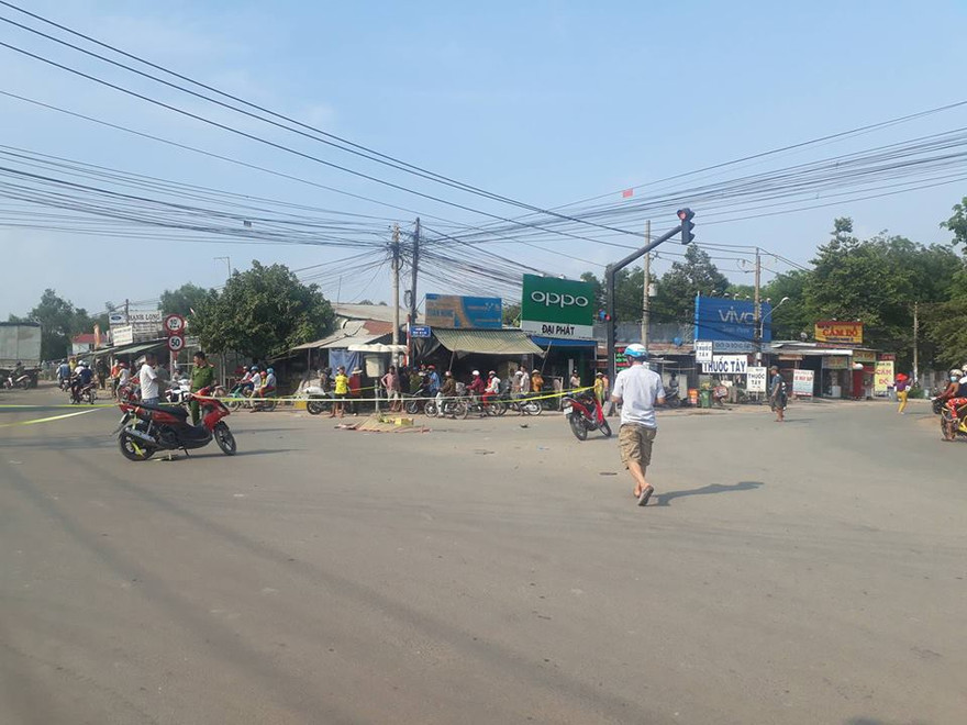 Tài xế xe tải cán chết người rồi bỏ chạy