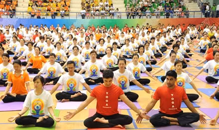Màn đồng diễn Yoga tại Cung thể thao Quần ngựa năm 2015 thu hút hơn 5.000 tham gia.