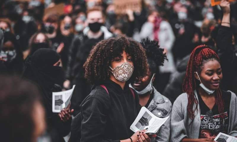 Đeo khẩu trang vừa là trách nhiệm với cộng đồng, vừa có thể tạo hệ miễn dịch chống COVID-19