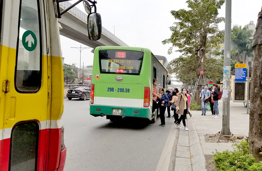 Một số địa phương chưa phát hiện các ca nhiễm dịch COVID-19 cho rằng giải pháp dừng toàn bộ hoạt động vận tải khách liên tỉnh và nội tỉnh là quá khắt khe, nhưng Bộ GTVT không nghĩ vậy. Ảnh minh hoạ.