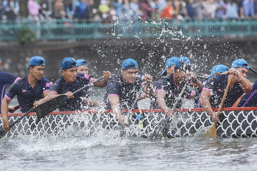 Đây là năm thứ 3 Giải Bơi chải Thuyền rồng Hà Nội mở rộng được tổ chức.