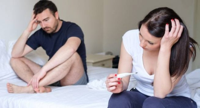 Các nguyên nhân gây vô sinh nữ phải kể đến đó là không có rụng trứng do bẩm sinh, tuổi cao, hậu quả của phẫu thuật hoặc điều trị hóa chất... Ảnh minh hoạ: Internet