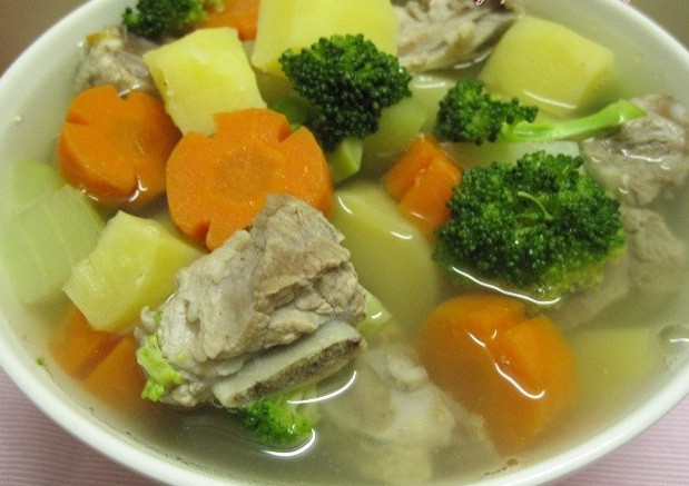 Những món ăn nóng, giàu đạm giúp chống lại bệnh đường hô hấp ngày lạnh. Ảnh minh hoạ: Internet